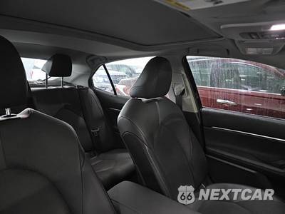 2022 Toyota Camry Hybrid XLE - zdjęcie 19 z 20 - miniatura