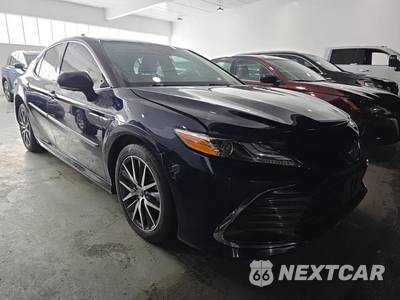 2022 Toyota Camry Hybrid XLE - zdjęcie 3 z 20 - miniatura