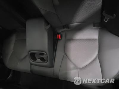 2022 Toyota Camry Hybrid XLE - zdjęcie 10 z 20 - miniatura