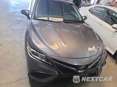 2024 Toyota Camry SE - zdjęcie 2 z 17 - miniatura