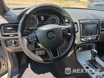 2017 Volkswagen Touareg Wolfsburg Edition - zdjęcie 8 z 20 - miniatura