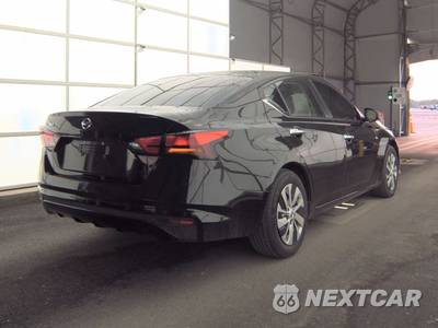 2022 Nissan Altima S - zdjęcie 4 z 19 - miniatura