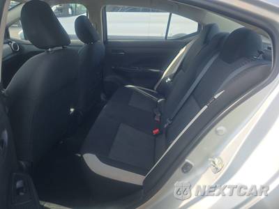 2021 Nissan Versa SV - zdjęcie 13 z 21 - miniatura