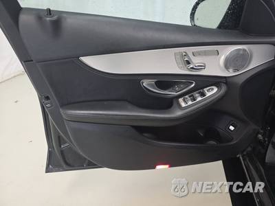 2016 Mercedes-Benz C 300 4MATIC - zdjęcie 9 z 26 - miniatura