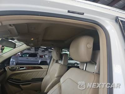 2015 Mercedes-Benz GL 550 4MATIC - zdjęcie 17 z 28 - miniatura