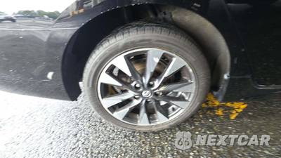 2019 Nissan Sentra SR - zdjęcie 21 z 25 - miniatura