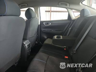 2019 Nissan Sentra SR - zdjęcie 13 z 25 - miniatura