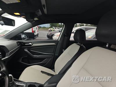 2019 Volkswagen Jetta R-Line - zdjęcie 18 z 27 - miniatura
