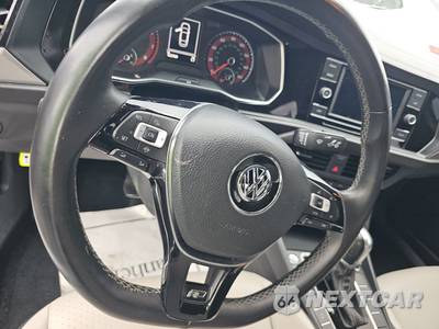 2019 Volkswagen Jetta R-Line - zdjęcie 10 z 27 - miniatura