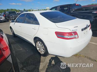 2011 Toyota Camry XLE - zdjęcie 6 z 28 - miniatura