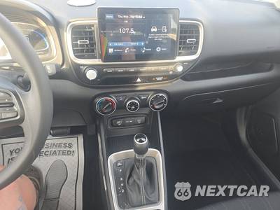 2026 Hyundai Venue SE - zdjęcie 11 z 20 - miniatura