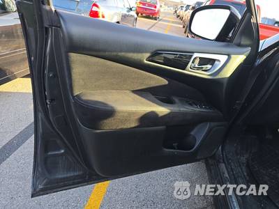 2014 Nissan Pathfinder SV - zdjęcie 9 z 45 - miniatura
