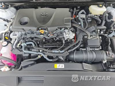 2025 Toyota Camry SE - zdjęcie 15 z 22 - miniatura