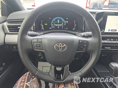 2025 Toyota Camry SE - zdjęcie 10 z 22 - miniatura