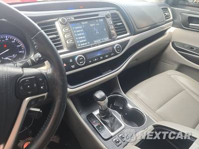 2018 Toyota Highlander XLE - zdjęcie 11 z 36 - miniatura