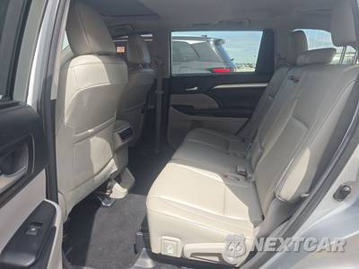 2018 Toyota Highlander XLE - zdjęcie 13 z 36 - miniatura
