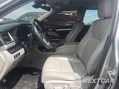 2018 Toyota Highlander XLE - zdjęcie 7 z 36 - miniatura
