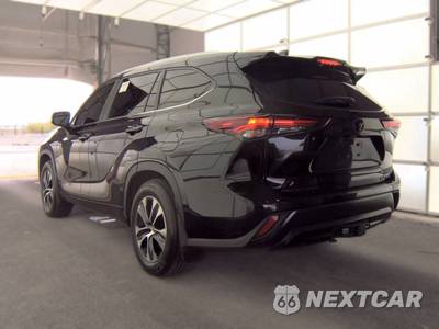 2024 Toyota Highlander XLE - zdjęcie 6 z 23 - miniatura