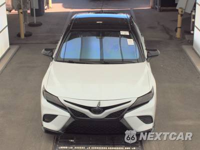2020 Toyota Camry TRD - zdjęcie 2 z 25 - miniatura