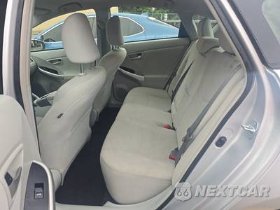 2015 Toyota Prius Three - zdjęcie 13 z 30 - miniatura
