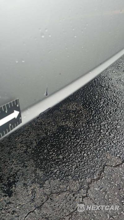 2015 Toyota Prius Three - zdjęcie 21 z 30 - miniatura