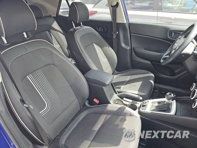 2023 Hyundai Venue Limited - zdjęcie 8 z 27 - miniatura