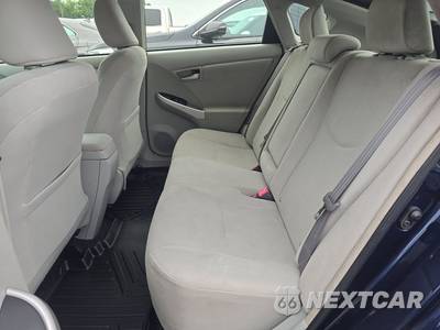 2015 Toyota Prius Two - zdjęcie 13 z 34 - miniatura