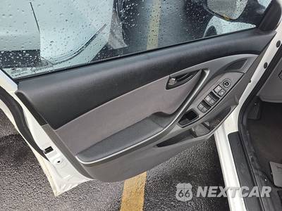 2014 Hyundai SE - zdjęcie 9 z 18 - miniatura