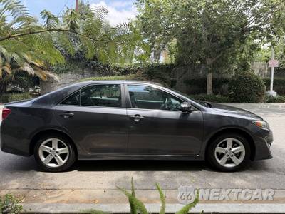 2013 Toyota Camry SE - zdjęcie 2 z 23 - miniatura