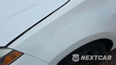 2014 Toyota Corolla LE - zdjęcie 38 z 43 - miniatura