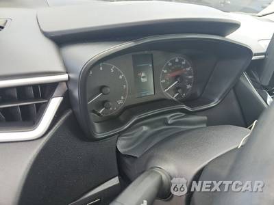 2025 Toyota Corolla LE Sedan - zdjęcie 12 z 21 - miniatura