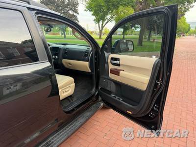 2012 Toyota Sequoia Platinum - zdjęcie 24 z 60 - miniatura