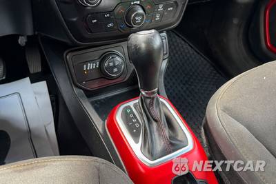 2019 Jeep Renegade Trailhawk - zdjęcie 33 z 45 - miniatura