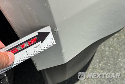 2018 GMC Yukon Denali 5SA - zdjęcie 44 z 53 - miniatura