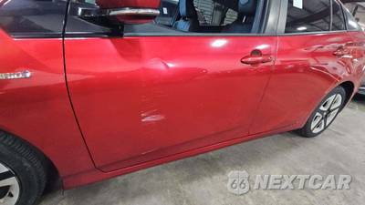 2017 Toyota Prius Four Touring - zdjęcie 30 z 43 - miniatura