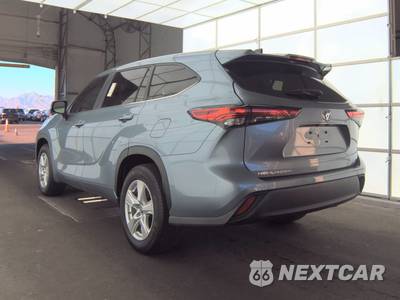 2023 Toyota Highlander LE - zdjęcie 6 z 31 - miniatura