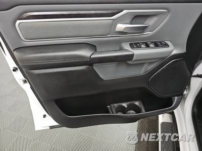 2020 Ram 1500 Big Horn Extended Cab Medium Bed - zdjęcie 9 z 19 - miniatura