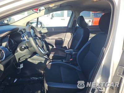 2025 Nissan Versa SV - zdjęcie 7 z 26 - miniatura