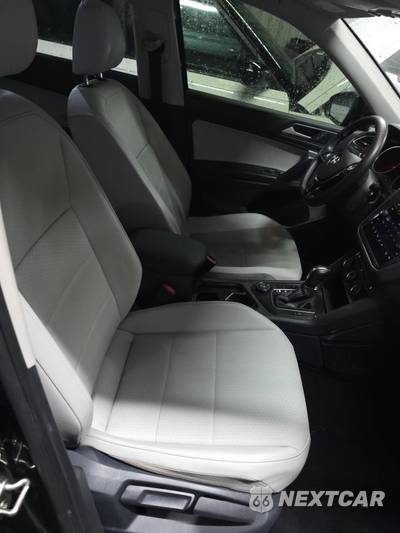 2021 Volkswagen SE - zdjęcie 16 z 17 - miniatura