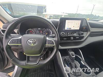 2023 Toyota Highlander LE - zdjęcie 11 z 32 - miniatura