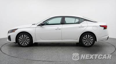 2025 Nissan Altima SV - zdjęcie 4 z 12 - miniatura