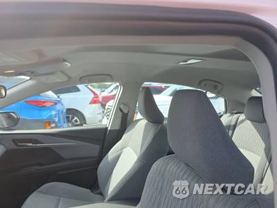 2025 Toyota Camry LE - zdjęcie 20 z 29 - miniatura