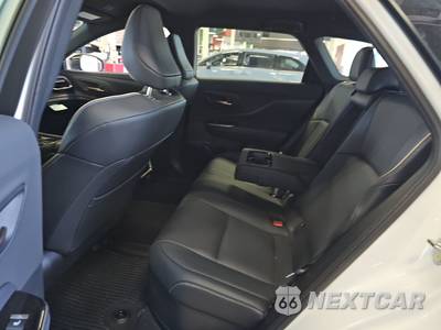 2026 Toyota Crown Signia XLE - zdjęcie 19 z 29 - miniatura