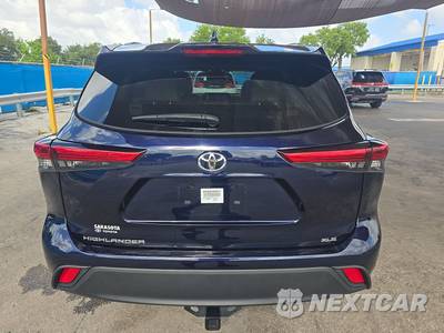 2023 Toyota Highlander XLE - zdjęcie 5 z 20 - miniatura