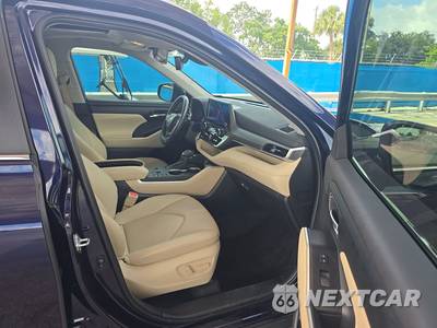 2023 Toyota Highlander XLE - zdjęcie 8 z 20 - miniatura