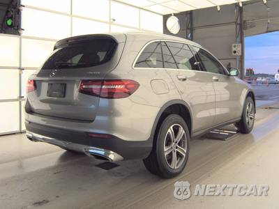 2019 Mercedes-Benz GLC 300 4MATIC - zdjęcie 4 z 31 - miniatura