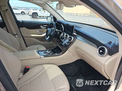 2019 Mercedes-Benz GLC 300 4MATIC - zdjęcie 8 z 31 - miniatura