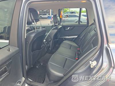2015 Mercedes-Benz GLK 350 4MATIC - zdjęcie 13 z 35 - miniatura