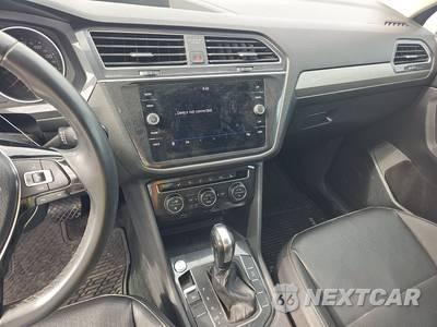 2020 Volkswagen Tiguan SE - zdjęcie 11 z 17 - miniatura