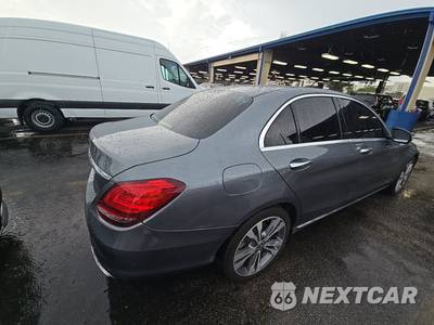 2021 Mercedes-Benz C 300 Sedan - zdjęcie 4 z 34 - miniatura
